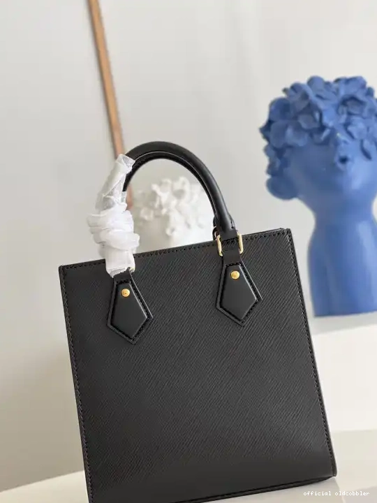 Official oldcobbler SAC VUITTON PETIT LOUIS PLAT 0630
